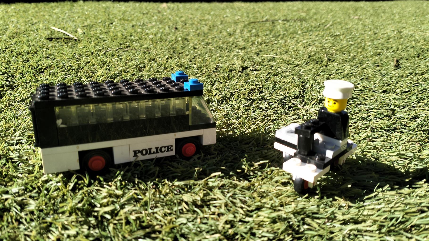 659 - 'Police Bus and Motorbike' 1975 VINTAGE LEGO