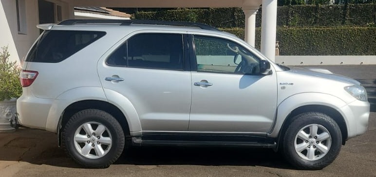 Used 2011 Toyota Fortuner 3.0D-4D auto - Private Seller