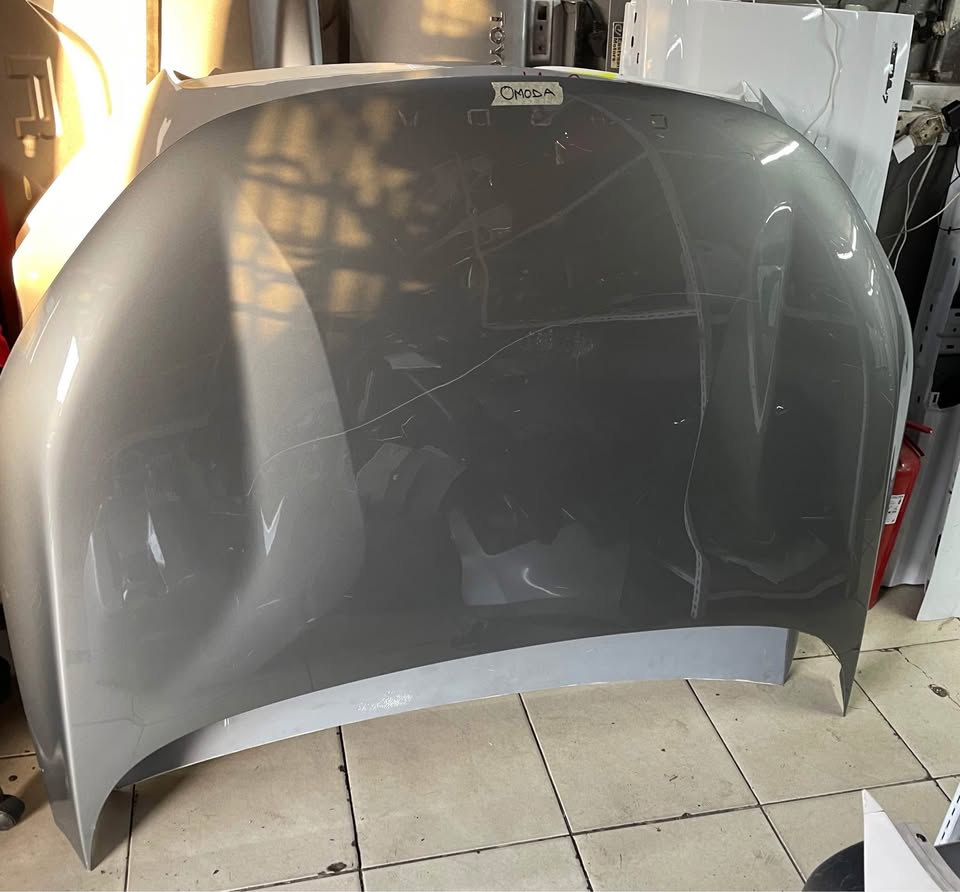 Cherry Omoda C5 bonnet Call or dm - Private Seller Cherry Omoda C5 bonnet Call or dm - Private Seller