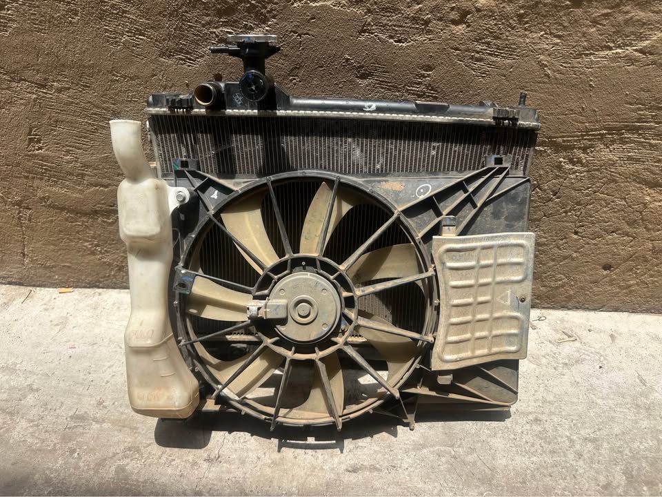 Suzuki swift Suzuki dezire and Toyota starlet radiator fan condenser set - Private Seller Suzuki swift Suzuki dezire and Toyota starlet radiator fan condenser set - Private Seller