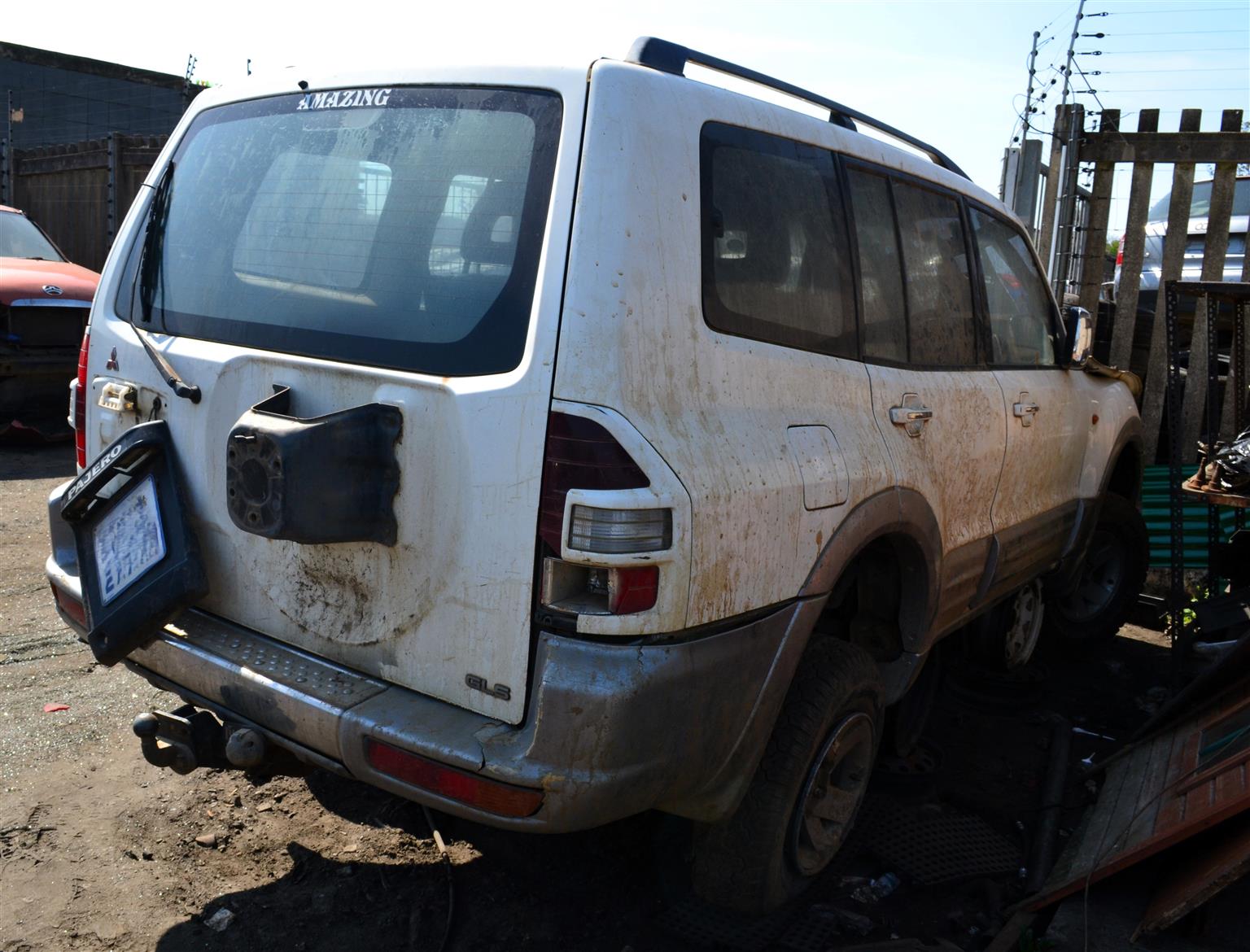 2002 Mitsubishi Pajero 3.0 V6 - Available for Spares