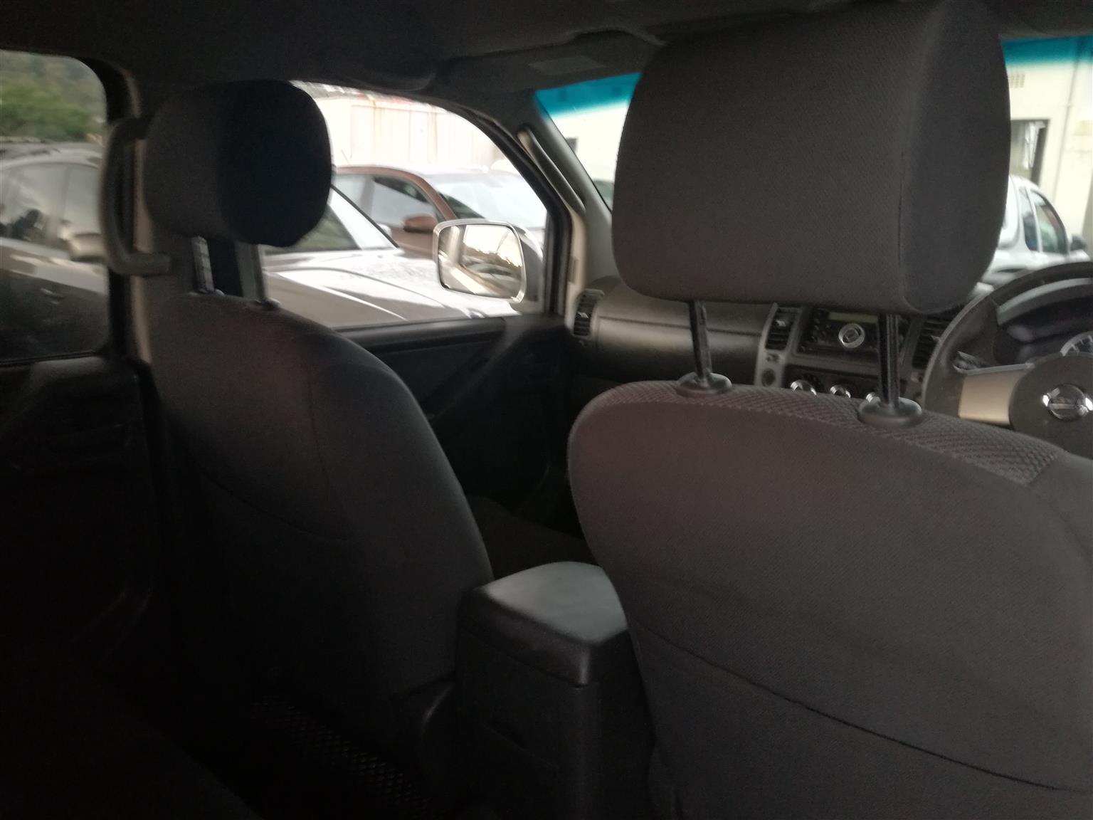 2015 Nissan Navara 2.5dCi double cab XE