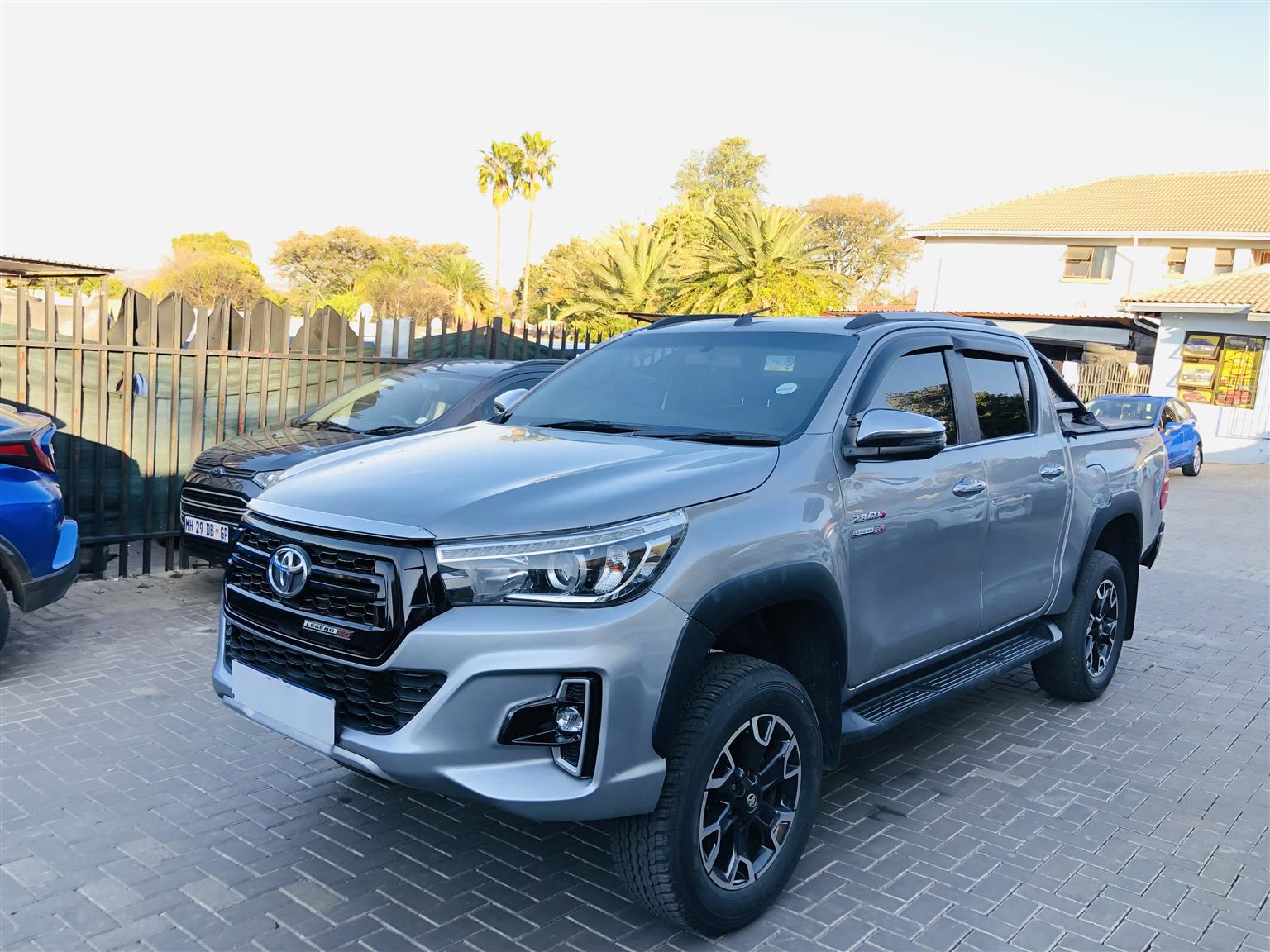 Used 2020 Toyota Hilux 2.8GD-6 double cab Legend 50 auto - Private Seller Used 2020 Toyota Hilux 2.8GD-6 double cab Legend 50 auto - Private Seller