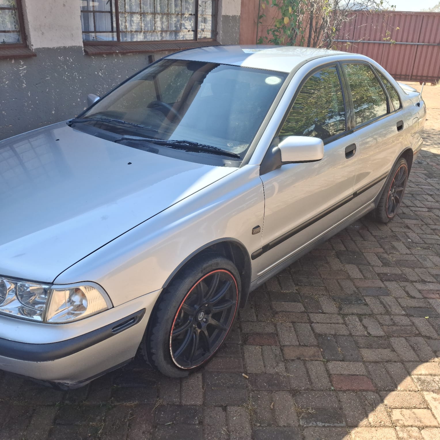 Used 1999 Volvo S40 2.0 - Private Seller Used 1999 Volvo S40 2.0 - Private Seller