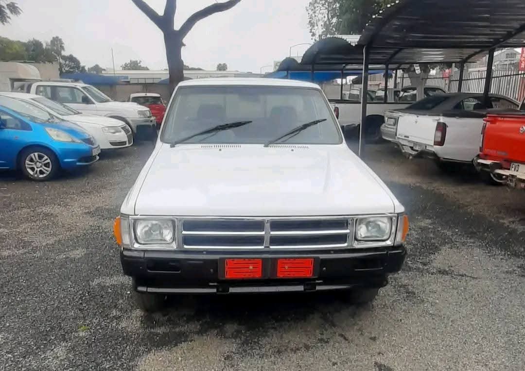 Used 1997 Toyota Hilux 2.0 - Private Seller Used 1997 Toyota Hilux 2.0 - Private Seller