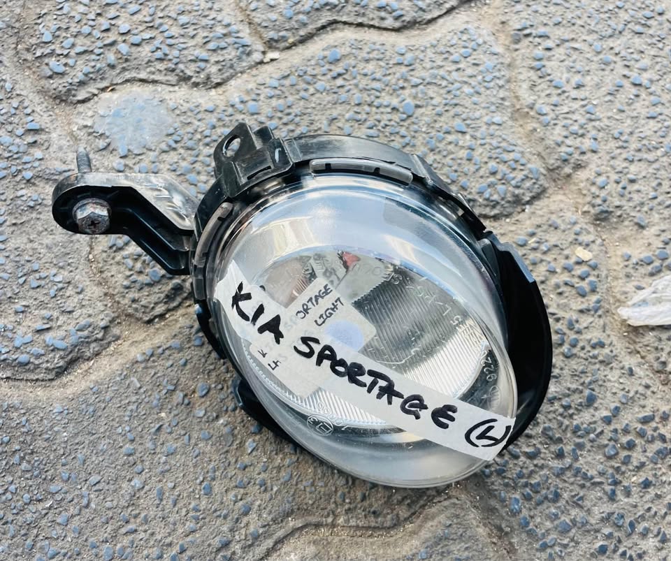 Kia Sportage fog light - Private Seller Kia Sportage fog light - Private Seller