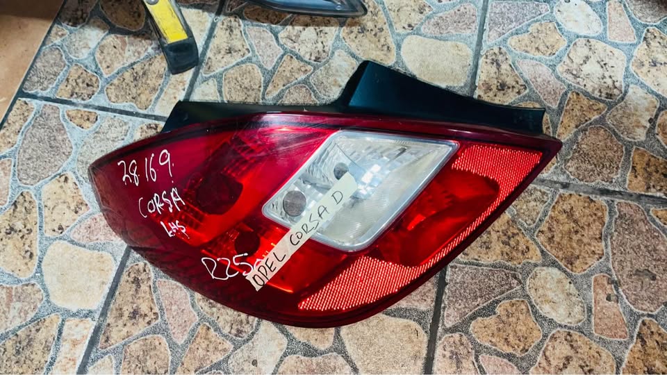 Opel Corsa D taillight - Private Seller