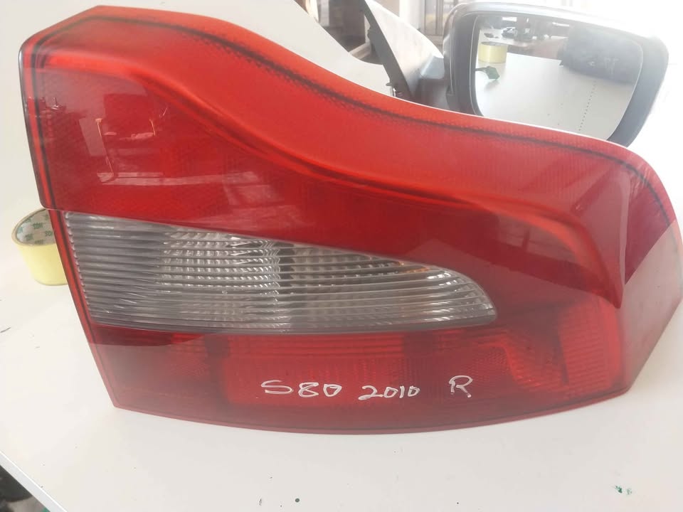 Volvo S80 2010 Right Taillight for sale - Private Seller Volvo S80 2010 Right Taillight for sale - Private Seller