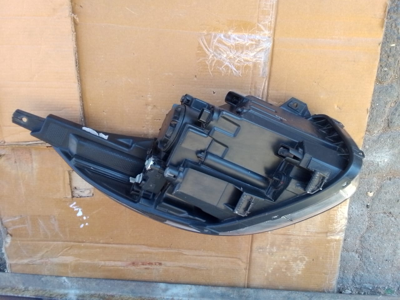 (2017-2021) KIA PICANTO LEFT SIDE NORMAL HEADGHT FOR SALE - Private Seller (2017-2021) KIA PICANTO LEFT SIDE NORMAL HEADGHT FOR SALE - Private Seller