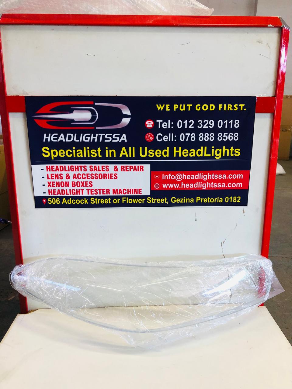 Kia Cerato right side headlight replacement lens - Private Seller Kia Cerato right side headlight replacement lens - Private Seller