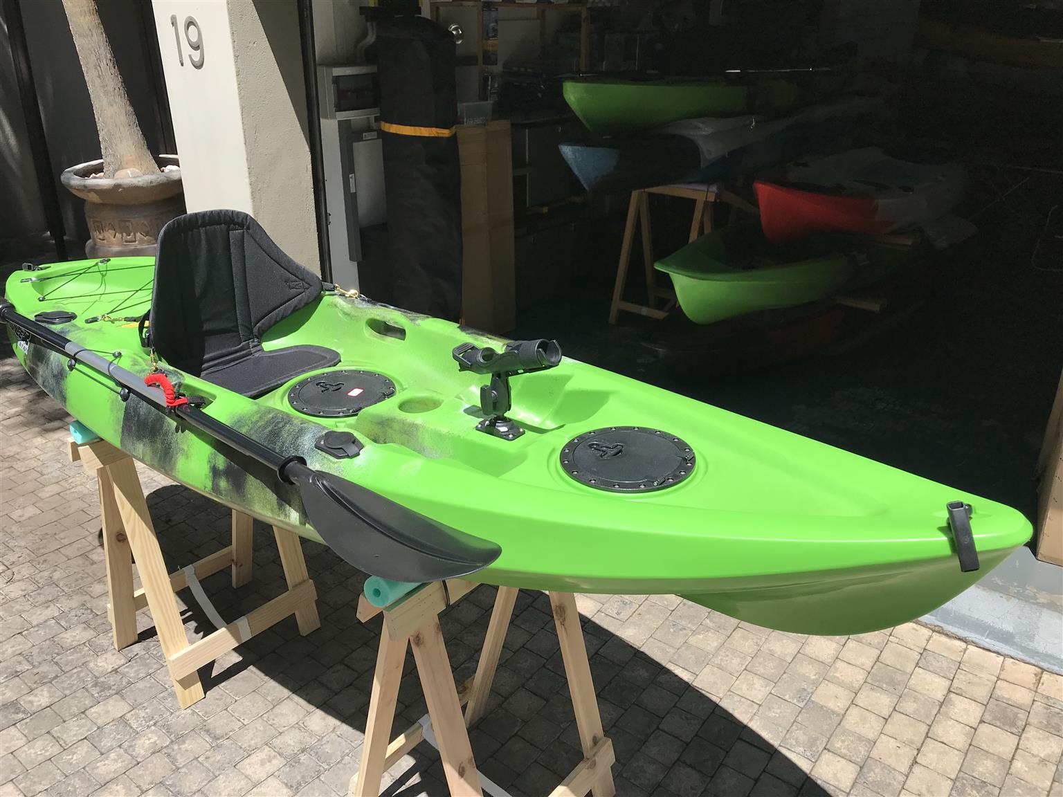 Pioneer Kayak, single including Seat, Paddle & Rod holder, Brand NEW! Free Bag