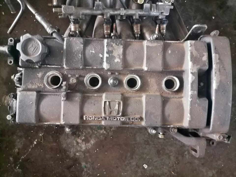 HONDA BALLADE B18 CYLINDER HEAD - Private Seller HONDA BALLADE B18 CYLINDER HEAD - Private Seller