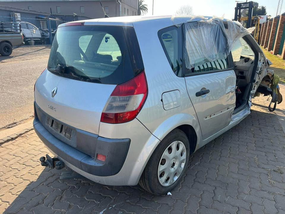 Renault Scenic 2 1.6 Stripping for Spares Call or WhatsApp - Private Seller Renault Scenic 2 1.6 Stripping for Spares Call or WhatsApp - Private Seller