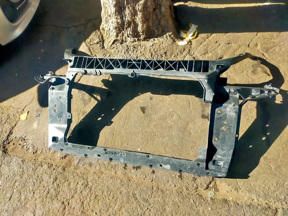 2010 - 2014 Hyundai i10 Radiator Cradle - Private Seller 2010 - 2014 Hyundai i10 Radiator Cradle - Private Seller
