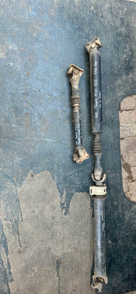 Toyota Hilux D4D Super Cab 4x4 PropShaft Set For Sale @Circle 7 Used Parts Call or WhatsApp - Private Seller
