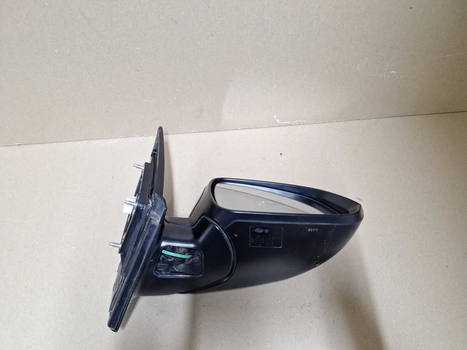 Kia Rio RHS Electric Mirror (2017 - 2023) - Private Seller