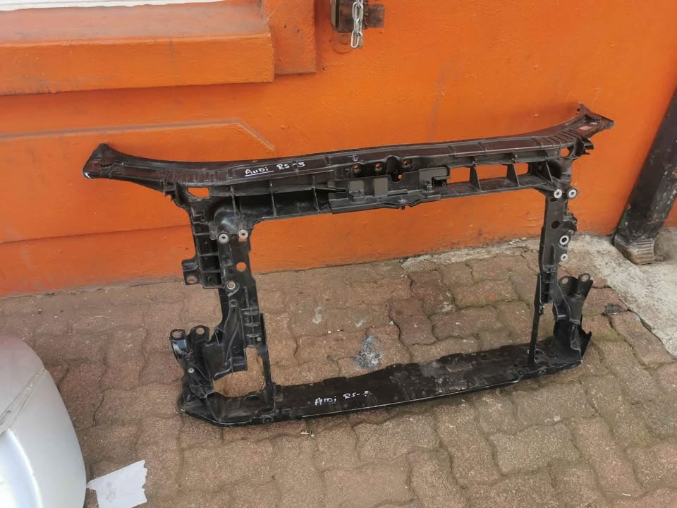 Audi Rs3 cradle - Private Seller Audi Rs3 cradle - Private Seller