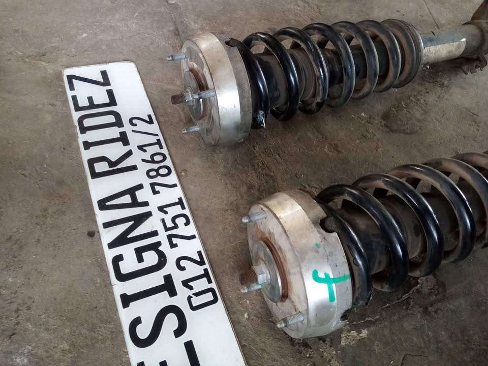 BMW E70 X5 / E71 X6 FRONT SHOCKS - Private Seller BMW E70 X5 / E71 X6 FRONT SHOCKS - Private Seller