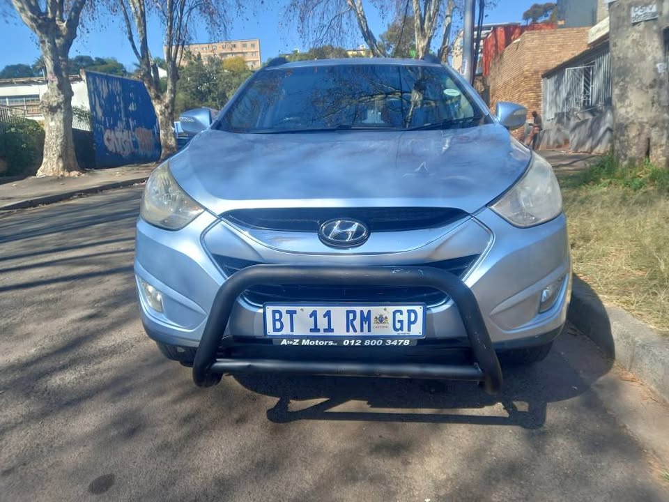2012 Hyndai ix35 2.0 Petrol, Manual, Blue, Leather seat, Reverse camera, 84000kms