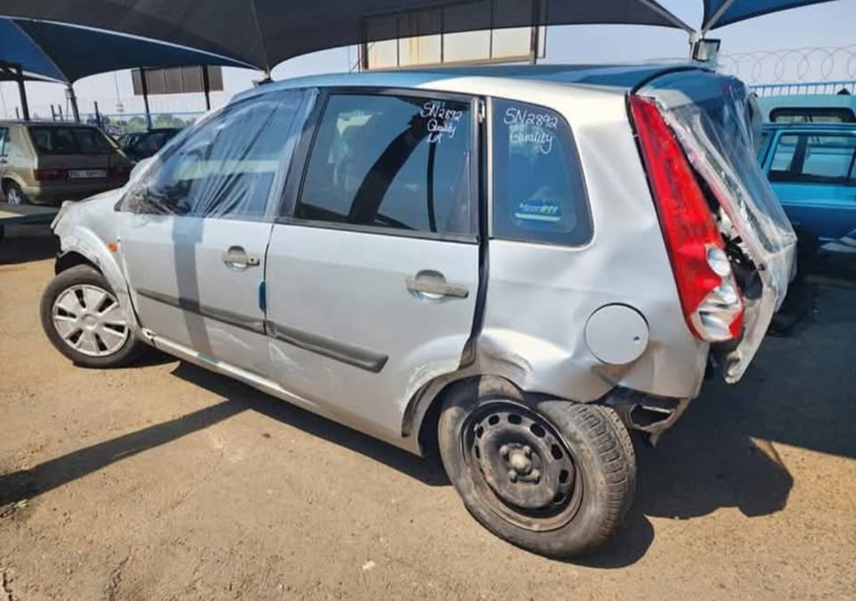 2007 Ford Fiesta MK5 1.4i NOW STRIPPING FOR SPARE PARTS