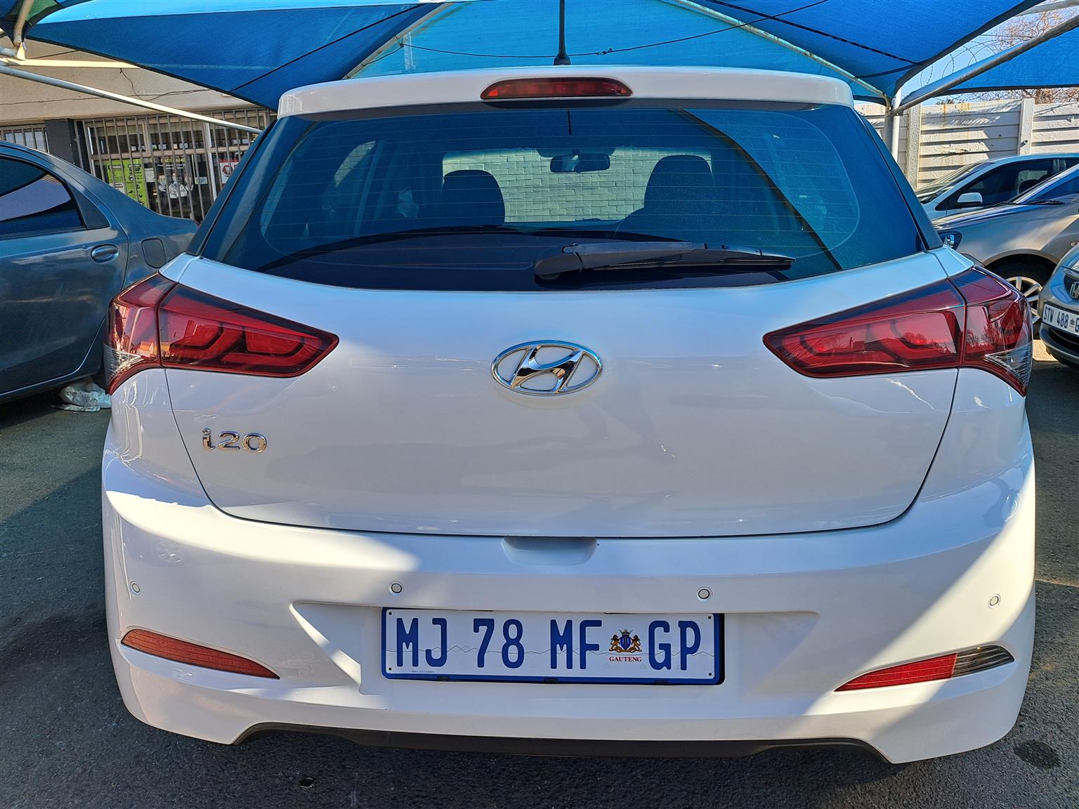 HYUNDAI