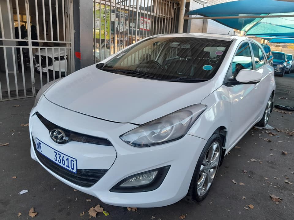 2015 HYUNDAI I30 1.8 SP0RT MANUAL