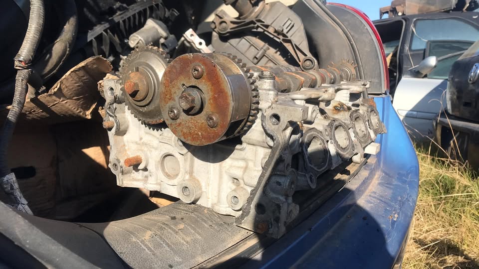 Nissan Tiida 1.6 Hatchback Cylinder Head - Private Seller Nissan Tiida 1.6 Hatchback Cylinder Head - Private Seller
