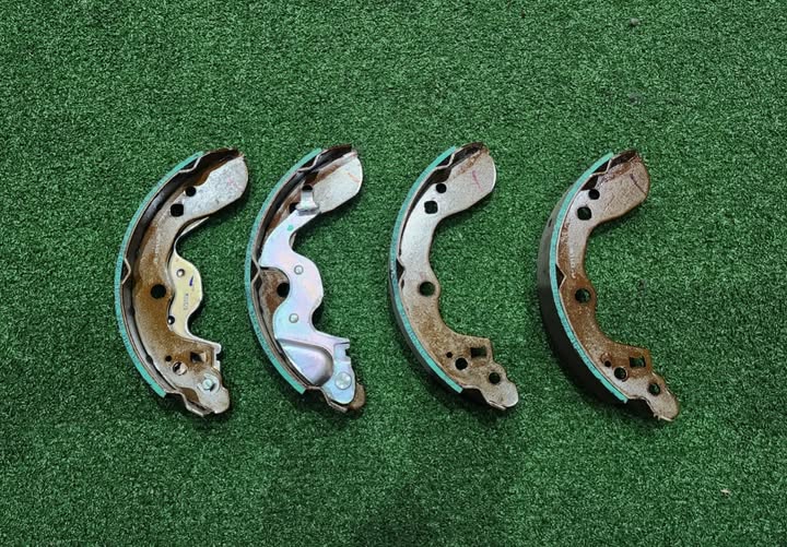 BRAKE SHOES FOR SUZUKI ERTIGA - Private Seller BRAKE SHOES FOR SUZUKI ERTIGA - Private Seller