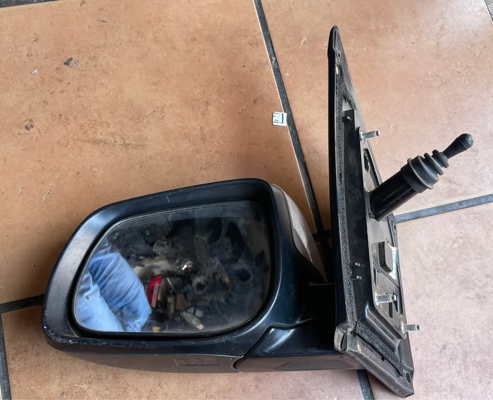 Kia Picanto side mirror - Private Seller Kia Picanto side mirror - Private Seller