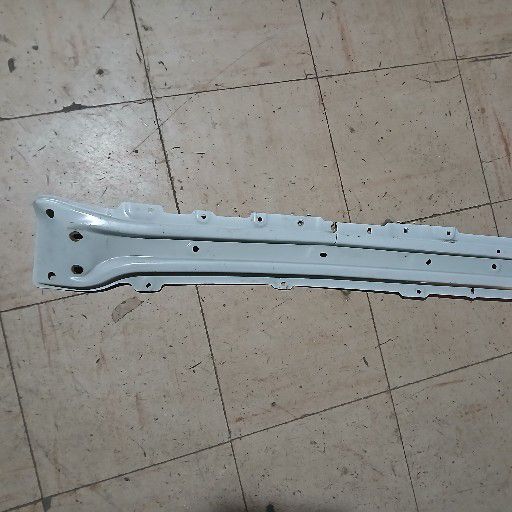 Suzuki swift stiffener - Private Seller Suzuki swift stiffener - Private Seller
