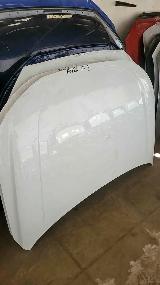 Audi A1 2022 Face-lift Bonnet - Private Seller Audi A1 2022 Face-lift Bonnet - Private Seller