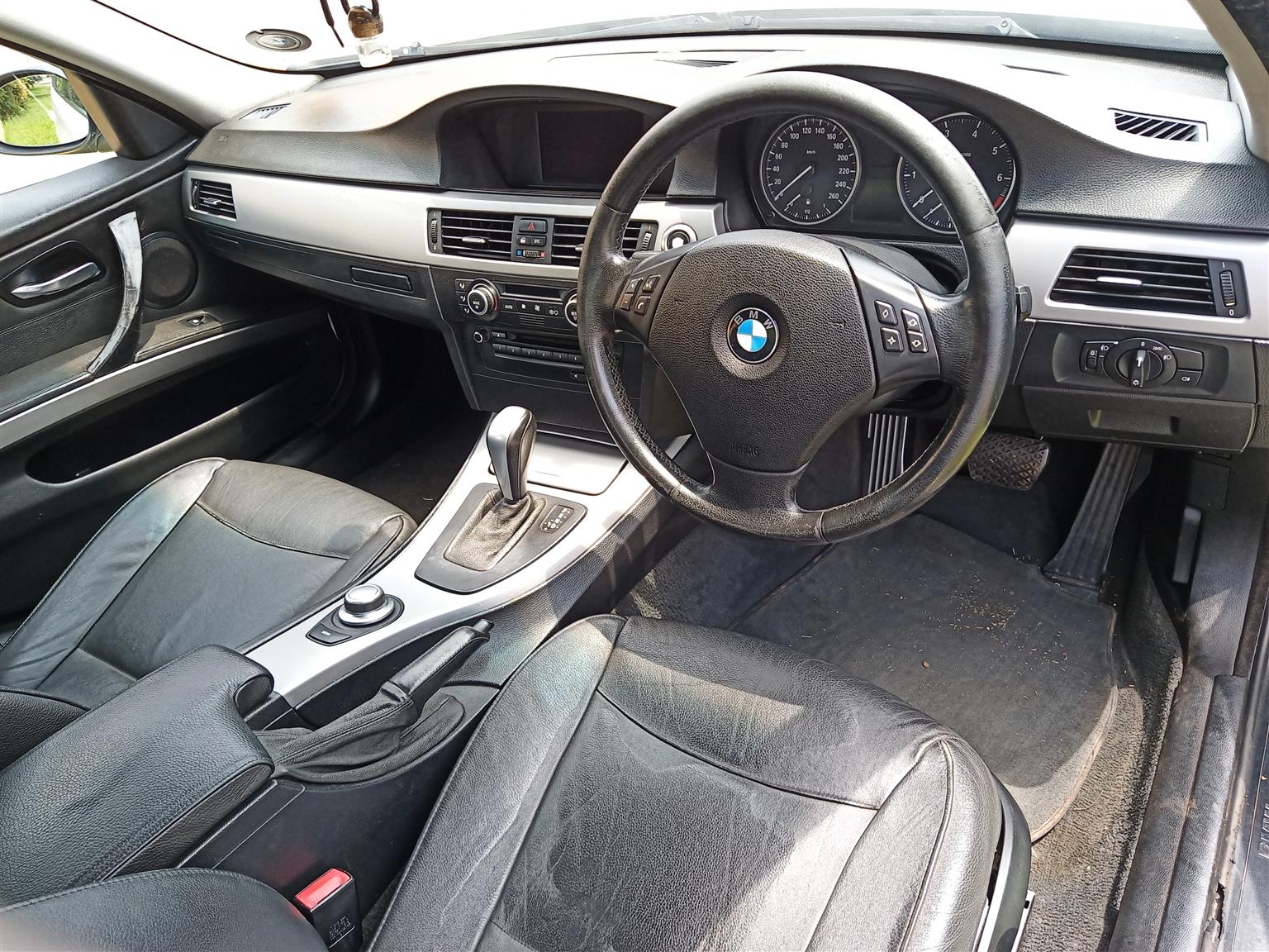 BMW 3 Series 320i auto