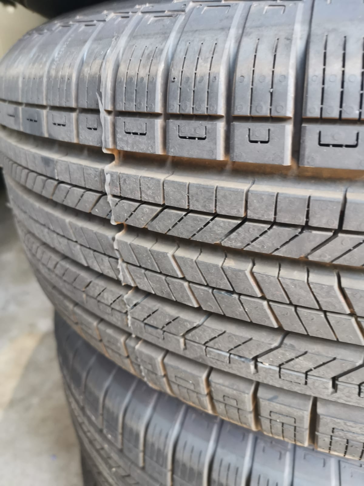 17 inch VW Amarok original mags with 255/70/17 Continental CrossContact new set - Private Seller 17 inch VW Amarok original mags with 255/70/17 Continental CrossContact new set - Private Seller
