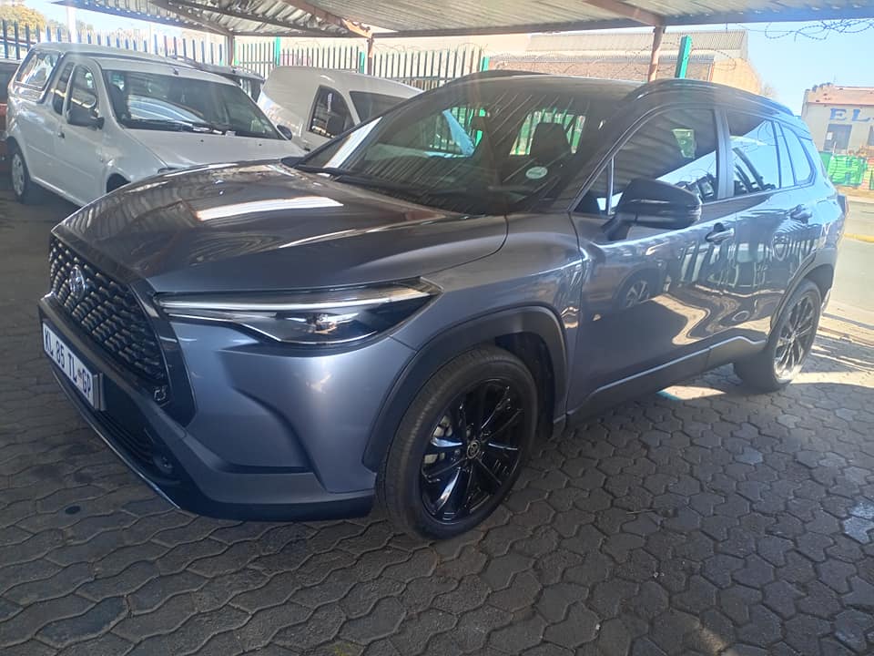 2022 Toyota corolla Cross Automatic 1.5 sx Petrol Grey Reverse camera Keyless.