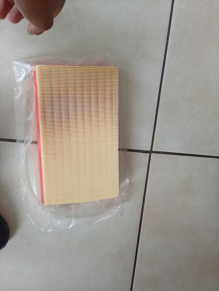 Jaguar xj8 ,XJR , XK8 , Xkr Air Filter - Private Seller