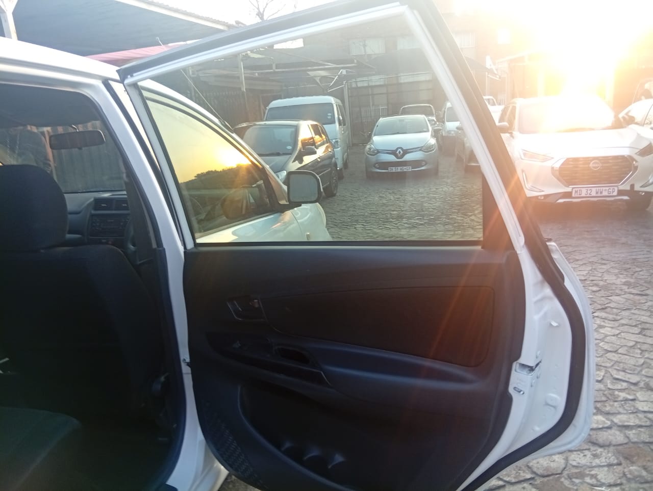 2018 Toyota Avanza 1.5 SX MPV VVTi Engine Manual Cloth Seats, Good Orde