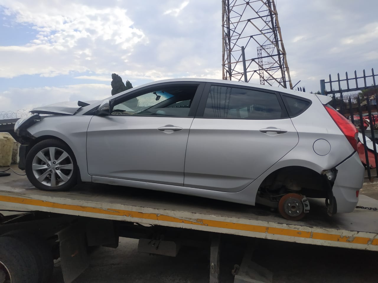 2016 Hyundai Accent hatchback 1.6 G4FC Manual transmission Stripping for spares - Private Seller 2016 Hyundai Accent hatchback 1.6 G4FC Manual transmission Stripping for spares - Private Seller