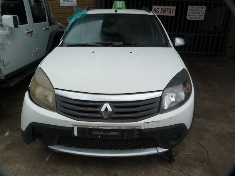 Renault Sandero 1.6 Manual White - 2012 STRIPPING FOR SPARES - Private Seller Renault Sandero 1.6 Manual White - 2012 STRIPPING FOR SPARES - Private Seller