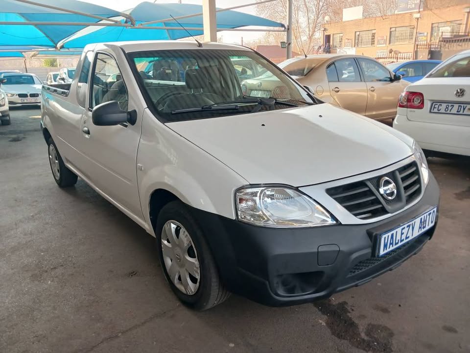 2014 NISSAN NP200 1.6 BAKKIE Transmission: Manual Mileage: 85000km Fueltype: Petrol White