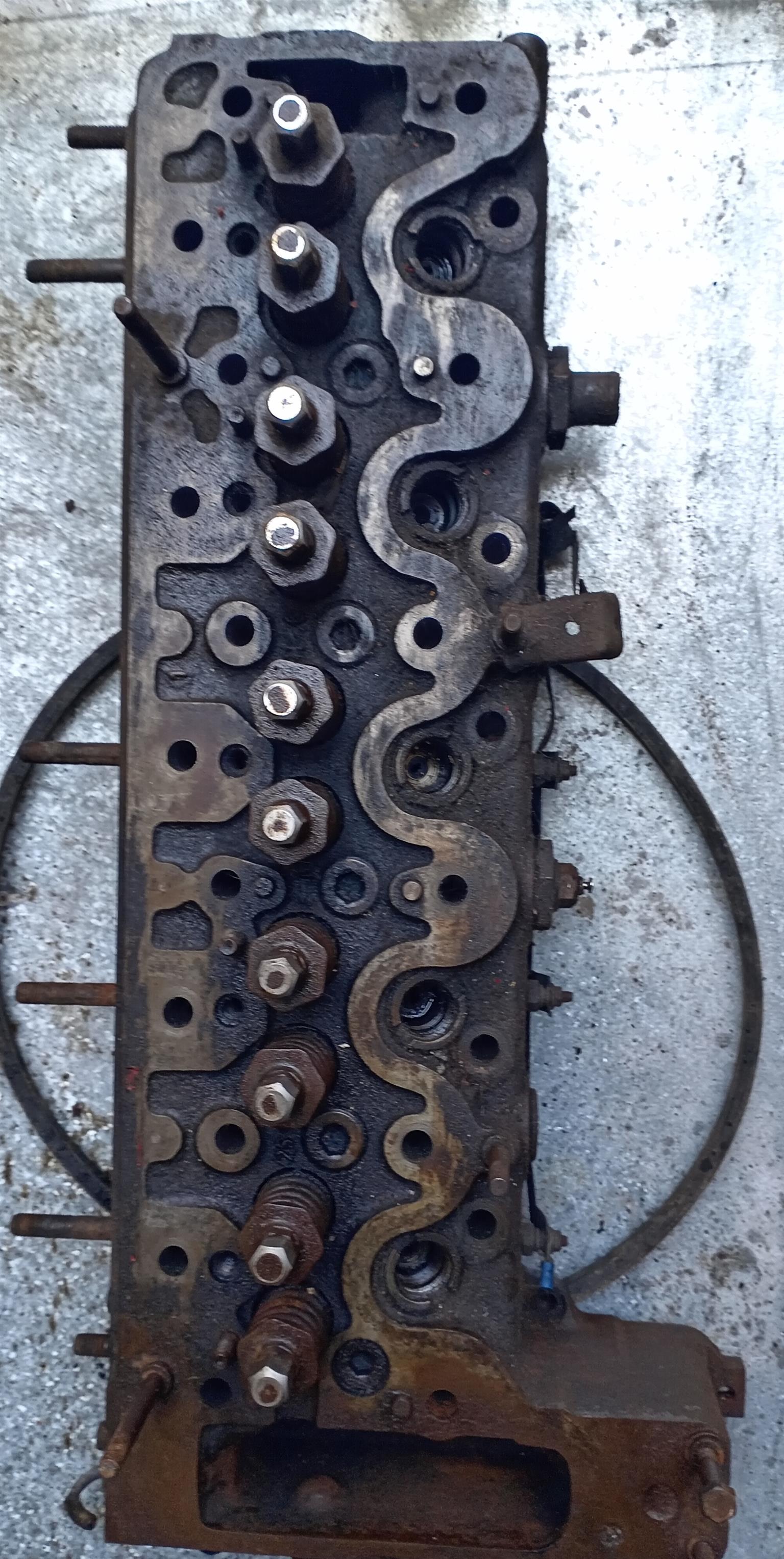 300d cylinder head - Private Seller 300d cylinder head - Private Seller