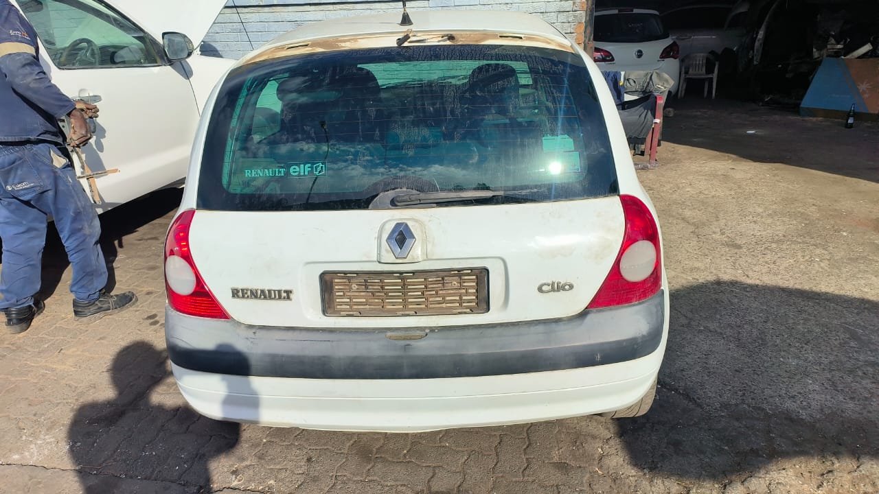 2006 CLIO VAVAVOOM