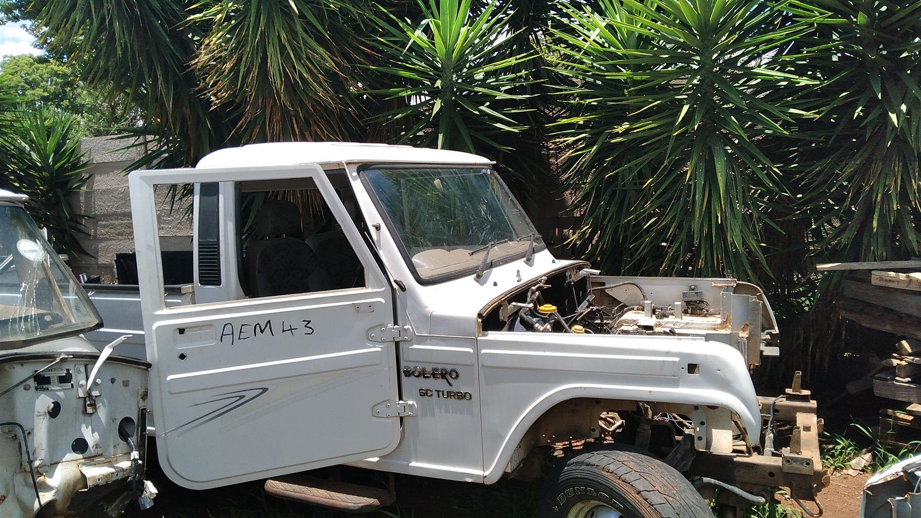 MAHINDRA 2.2 & 2.5 NEF DOORS. - Private Seller MAHINDRA 2.2 & 2.5 NEF DOORS. - Private Seller