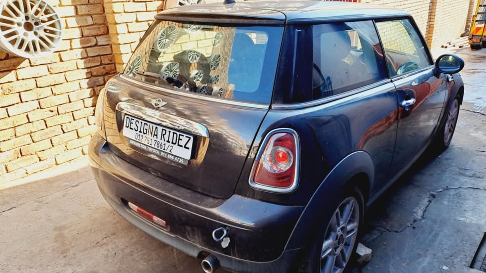 MINI COOPER R56 AVAILABLE STRIPPING FOR SPARES