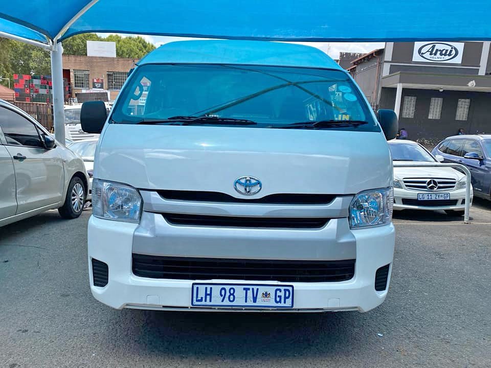 202O TOYOTA QUANTUM 2.4 16 SEATER MANUAL