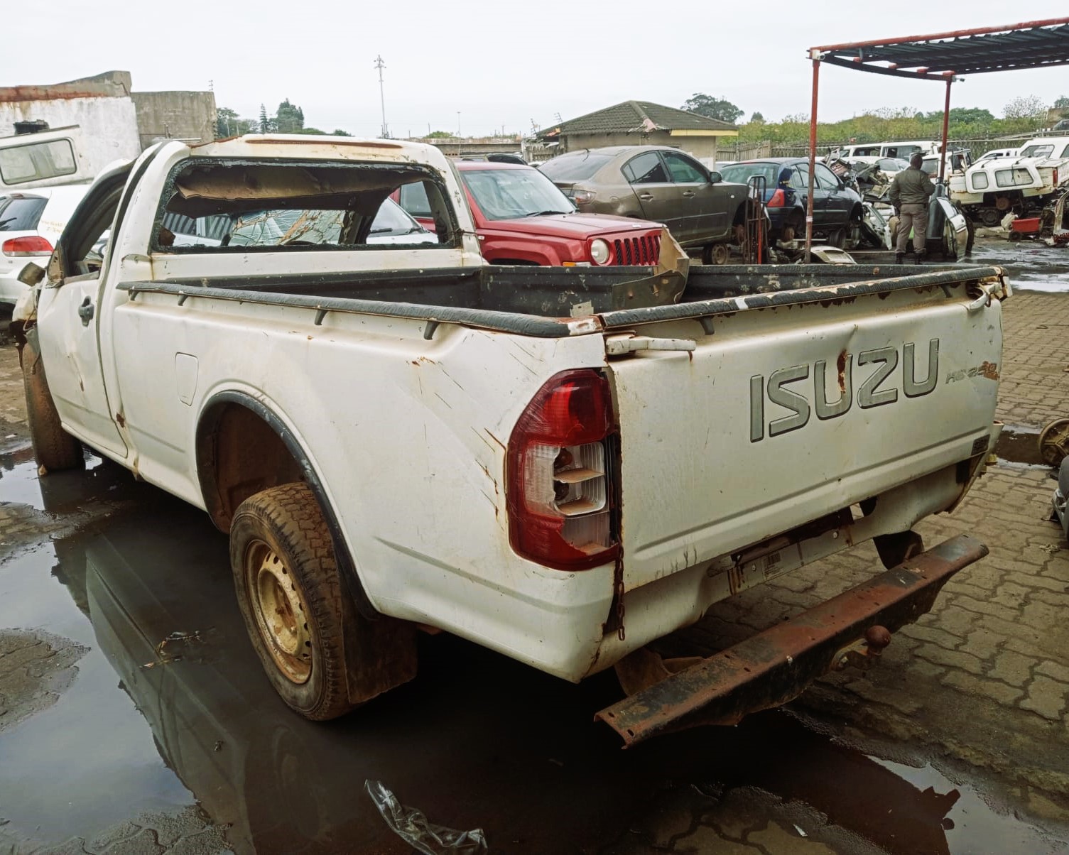 2011 Isuzu KB250 – Stripping for Spares 2011 Isuzu KB250 – Stripping for Spares
