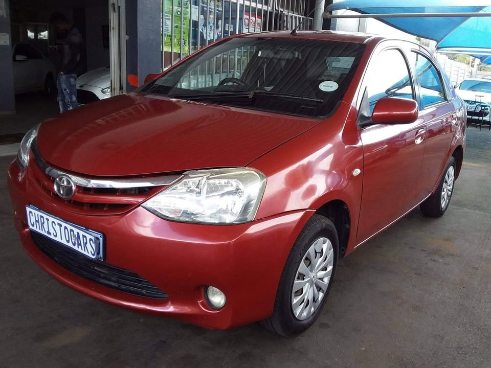 2013 Toyota Etios sedan manual 2013