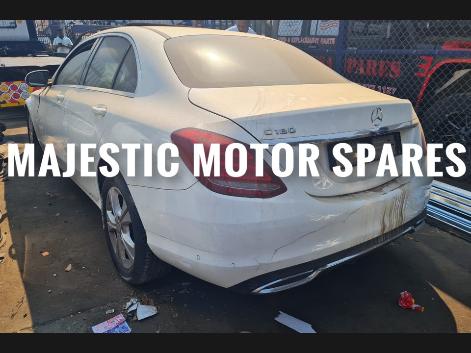 Mercedes benz C180 sedan used spares for sale