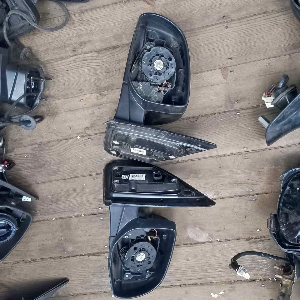 Hyundai i20 side mirrors - Private Seller Hyundai i20 side mirrors - Private Seller