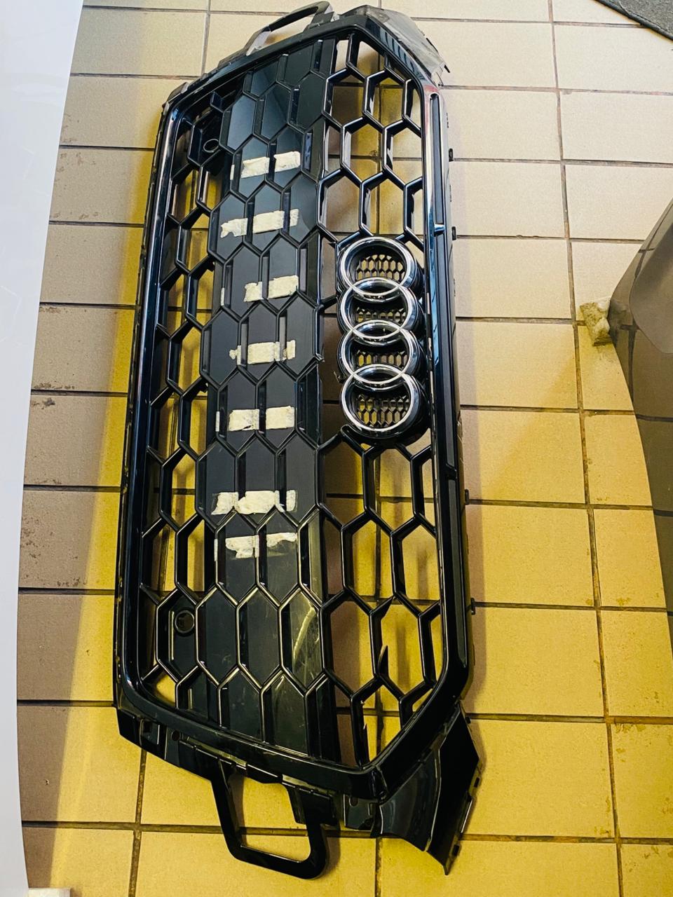 2020 AUDI A5 MAIN GRILL AVAILABLE FOR SALE - Private Seller 2020 AUDI A5 MAIN GRILL AVAILABLE FOR SALE - Private Seller