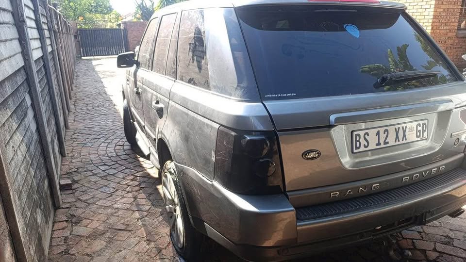 Rang Rover stripping - Private Seller Rang Rover stripping - Private Seller